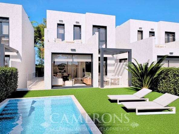 Golf Resort vs Golf Property Near a Course in Spain: Which Is Right for You?